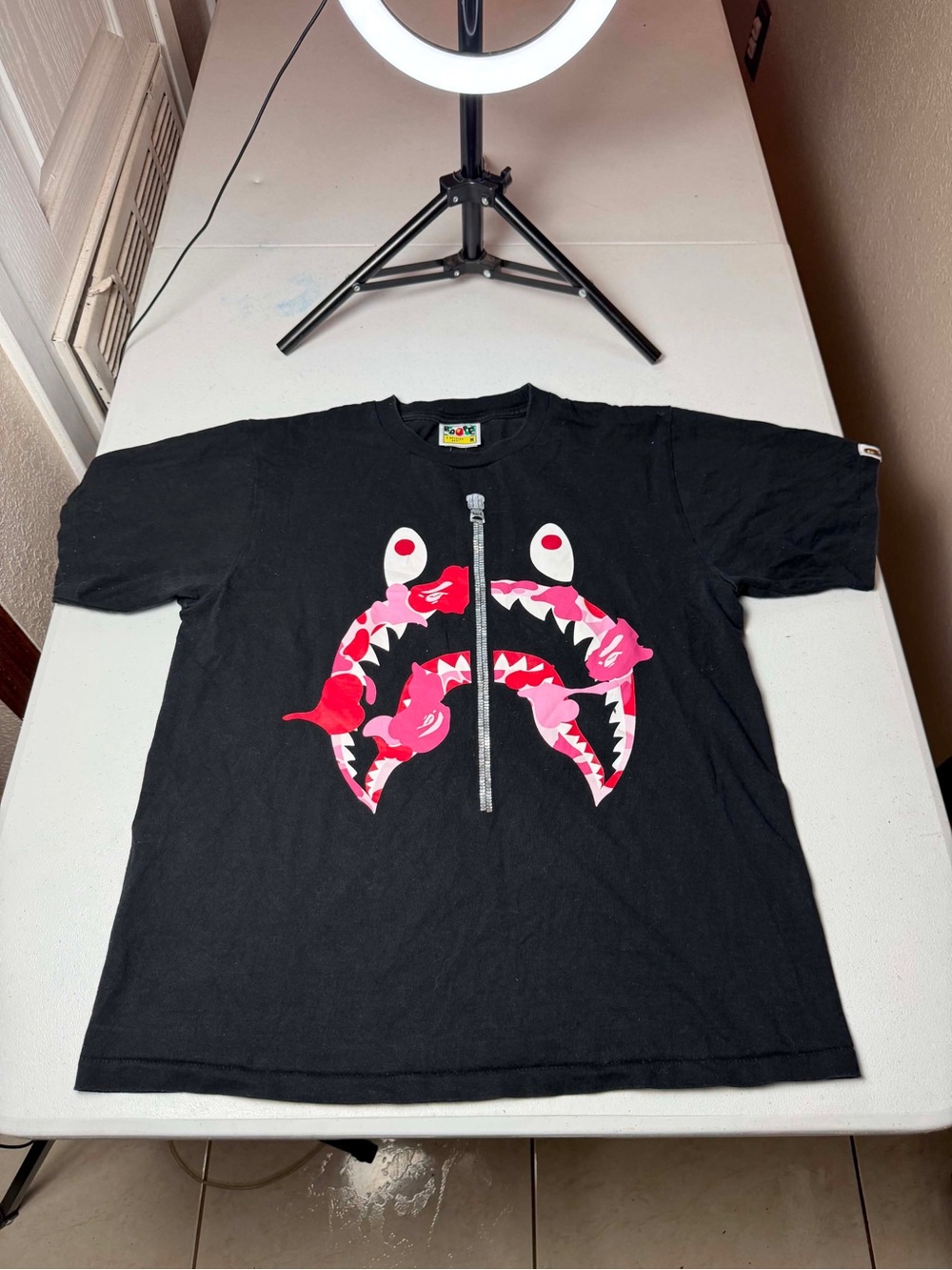 BAPE ABC Camo Rebuild Shark
'Black/Pink' Sz M fits like small see measurements